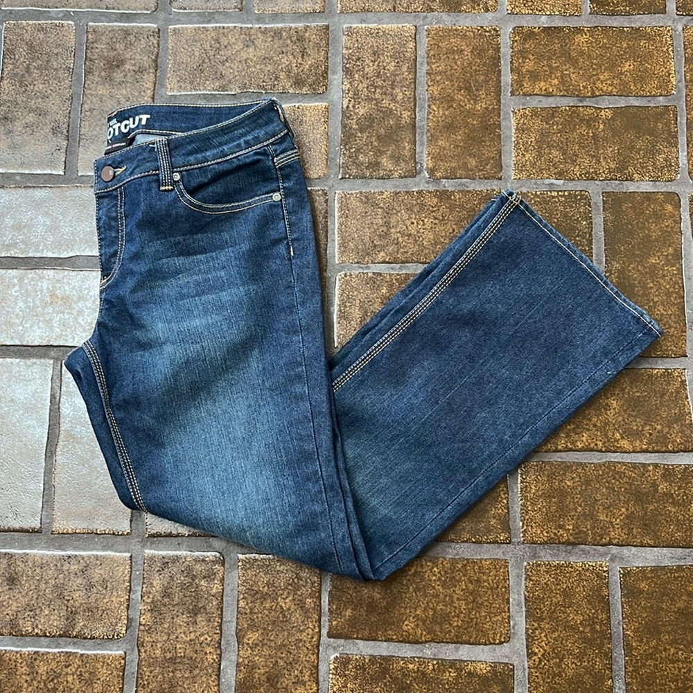 NWT New York & Co. Curvy Low Rise Boot Cut Jean